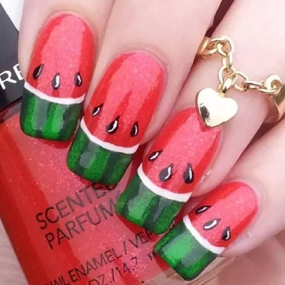 娱乐吃瓜酱美甲